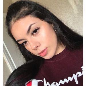 Meet your Posher, Ana